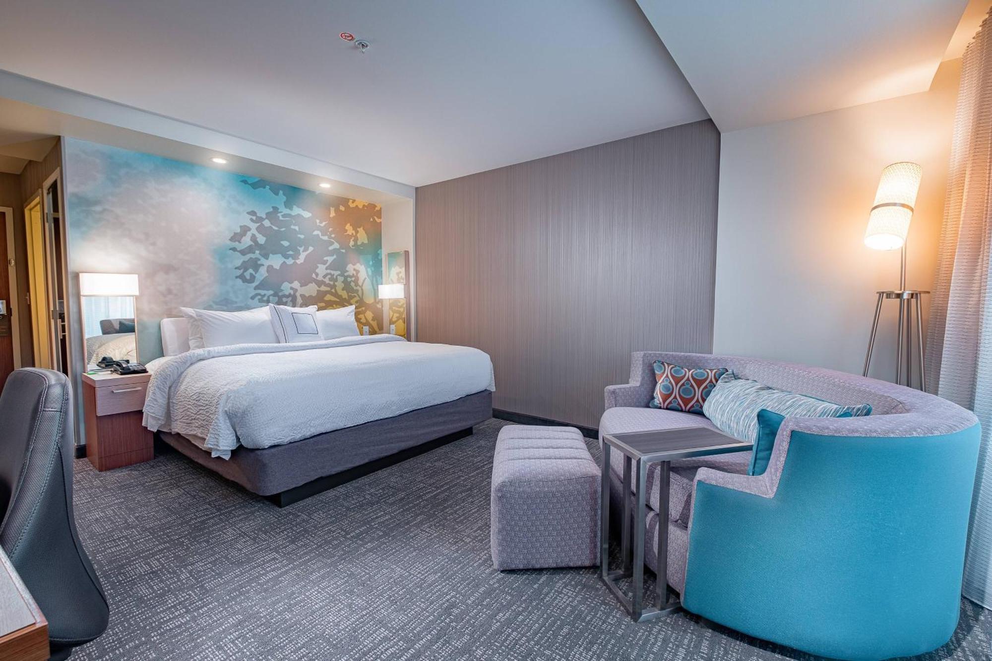 Отель Courtyard By Marriott Toledo West Экстерьер фото